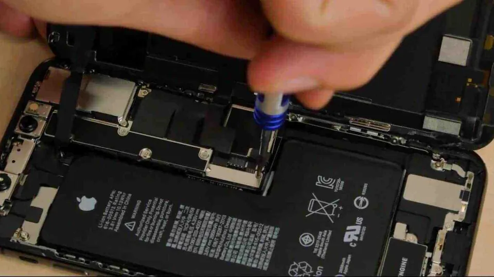 Kiek kainuoja naujojo „iPhone XR“ remontas?