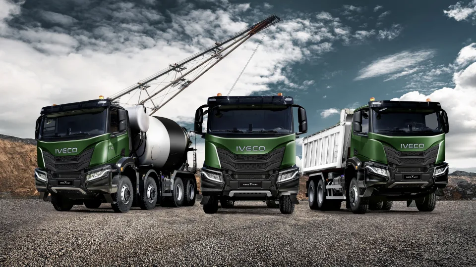 „Iveco“ pristatė naująjį „S-Way“: itin sėkmingą pirmtaką keičiančią sunkiąją transporto priemonę