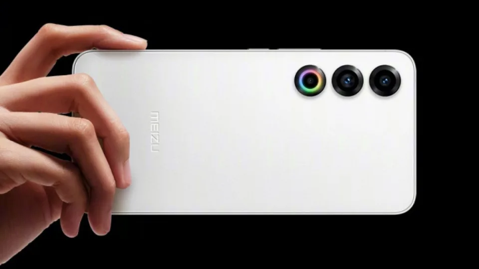 Stulbinantys išmaniojo telefono pardavimai: vos per sekundę „Meizu“ pardavė įspūdingą kiekį savo naujųjų flagmanų, surinkta apvali suma pajamų