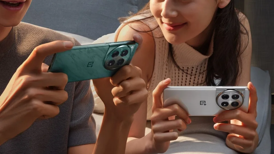 Pasirodė pirmieji pranešimai apie „OnePlus 13“ flagmaną: gali pasiūlyti naują kamerų dizainą bei atnaujintus objektyvus bei patobulintą ekraną