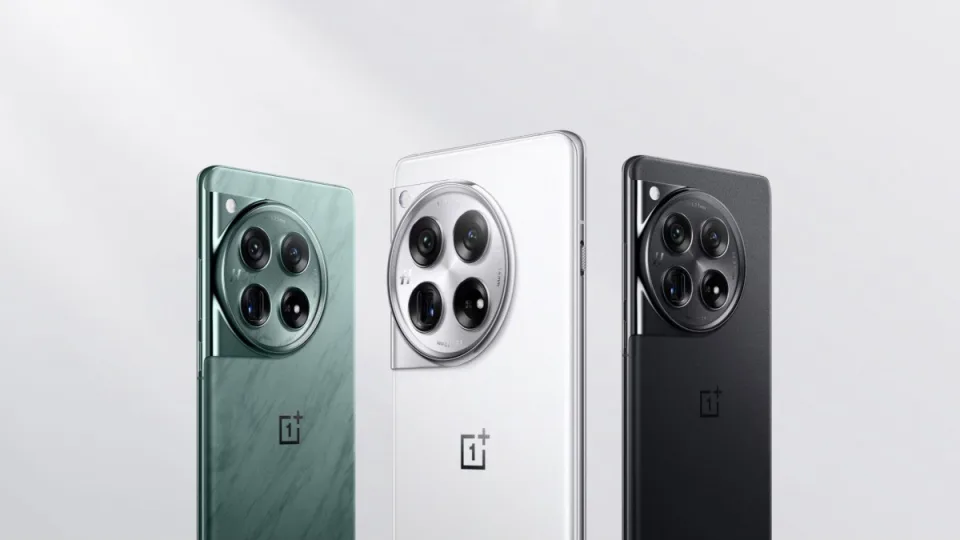 Daugėja informacijos apie „OnePlus 15“ flagmaną: gamintojas ketina panaudoti įspūdingų savybių ekraną