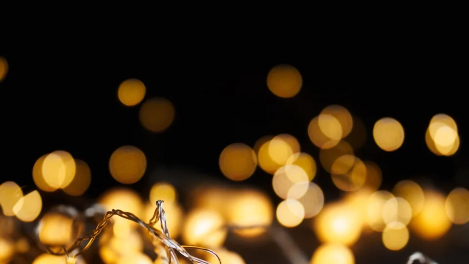 Ekspertai perspėja: pirkdami LED girliandas darote 3 klaidas, o nuo to priklauso saugumas ir ilgaamžiškumas