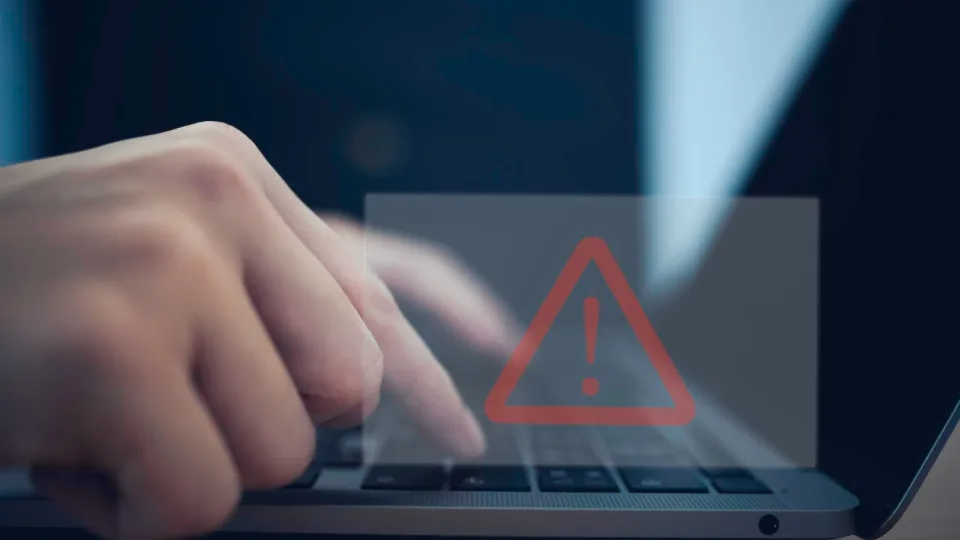 „Tele2“ atskleidžia šokiruojančią statistiką: užblokuotas neįtikėtinas kiekis bandymų peržiūrėti neteisėtą turinį, skaičiai nustebins net ir visko mačiusius