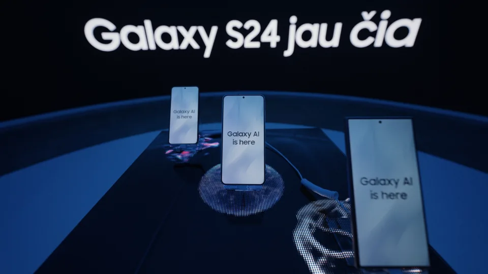 „Tele2“ pradeda „Samsung Galaxy S24“ serijos prekybą: populiariausias – vienas modelis