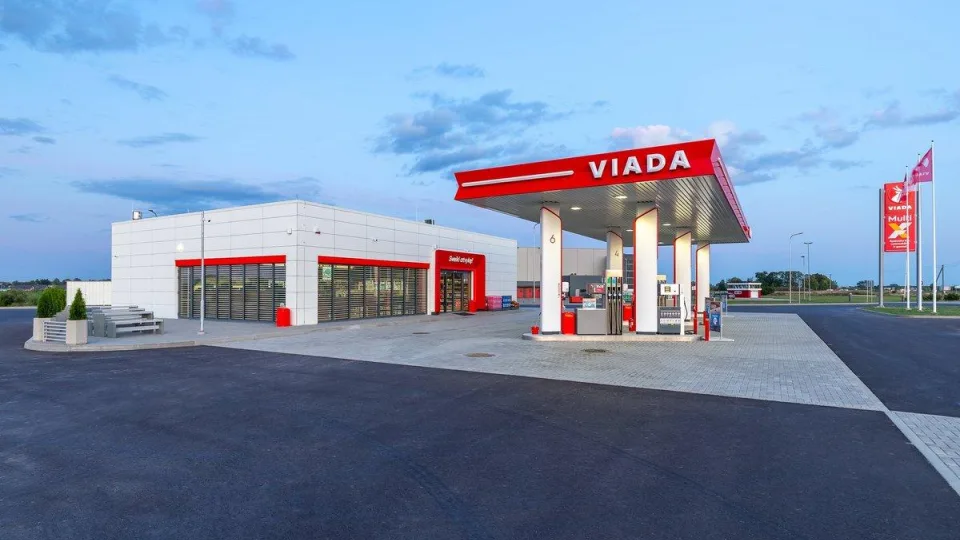 Nauja „Viada“ degalinė  Anykščiuose tapo traukos centru: atvyksta net mokesčių susimokėti