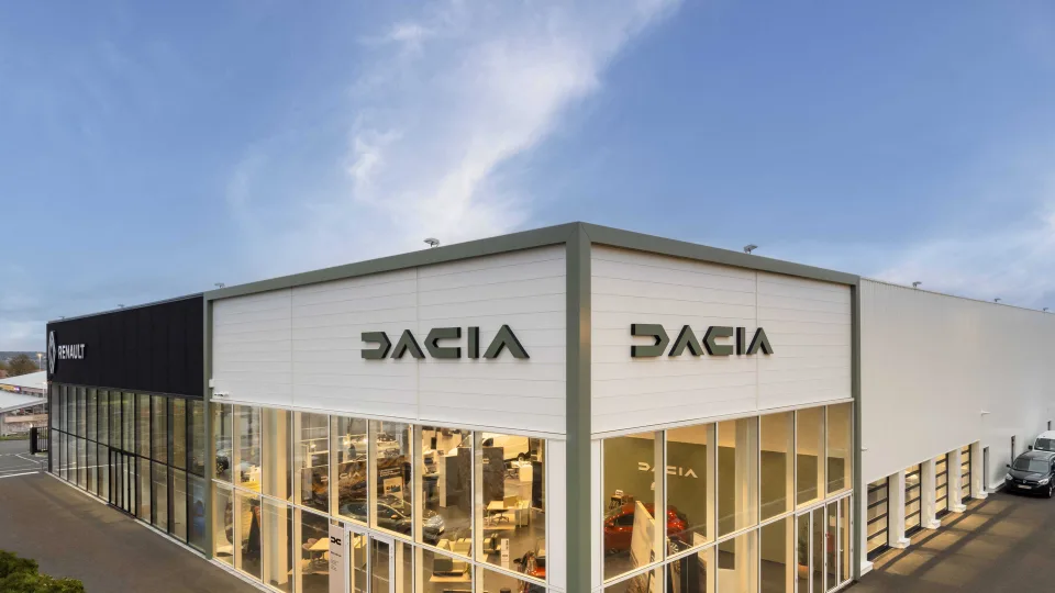 Sėkmingi „Dacia“ metai Baltijos šalyse: augantis pardavimas ir lyderystė mažų automobilių segmente