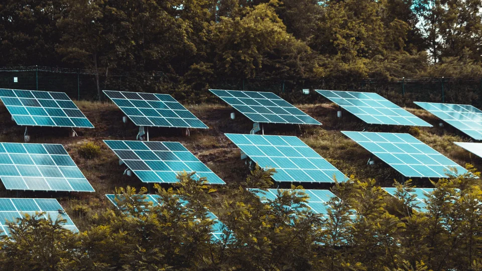 Lietuva išsikėlė tikslą iki 2030-ųjų visiškai apsirūpinti elektros energija: viskas atrodo kaip ir aišku, tačiau specialistas įžvelgia ir tam tikras problemas