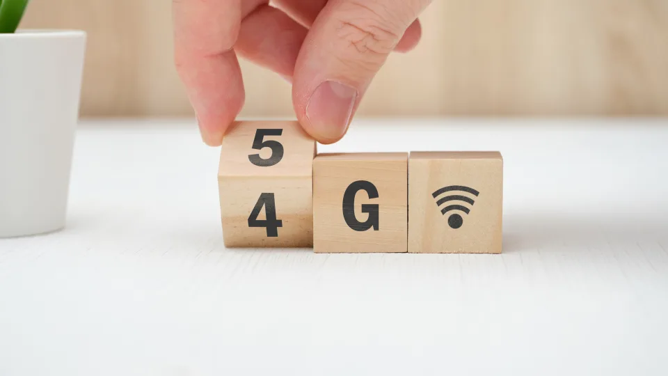 „Bitė“ nutraukia 4G namų maršrutizatorių prekybą: paaiškino, kodėl priimtas toks sprendimas ir ką pasiūlys vietoj jų
