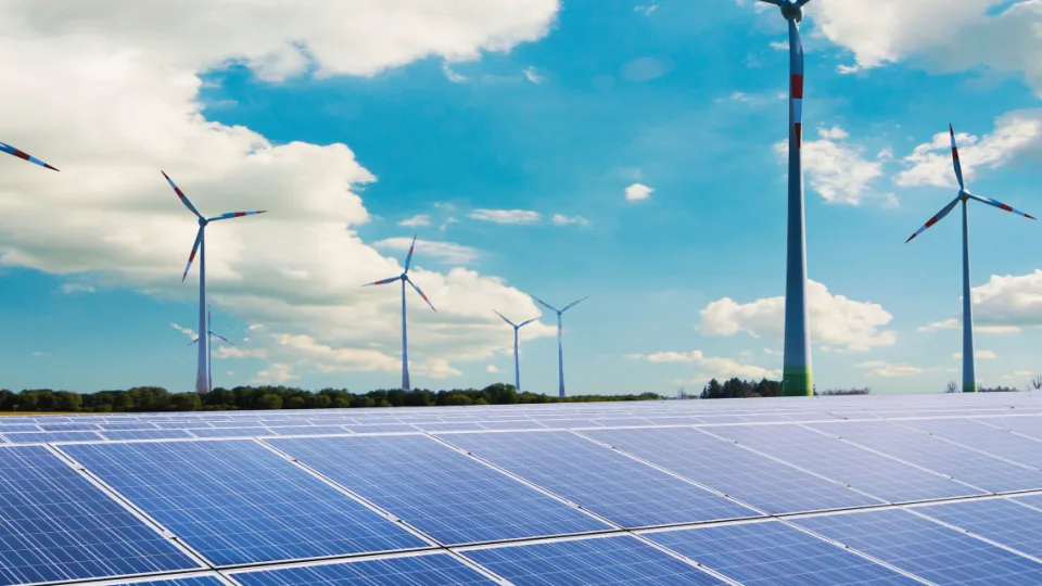 Energetinės nepriklausomybės link: pirmą kartą per 15 metų paros elektros gamyba viršijo poreikį