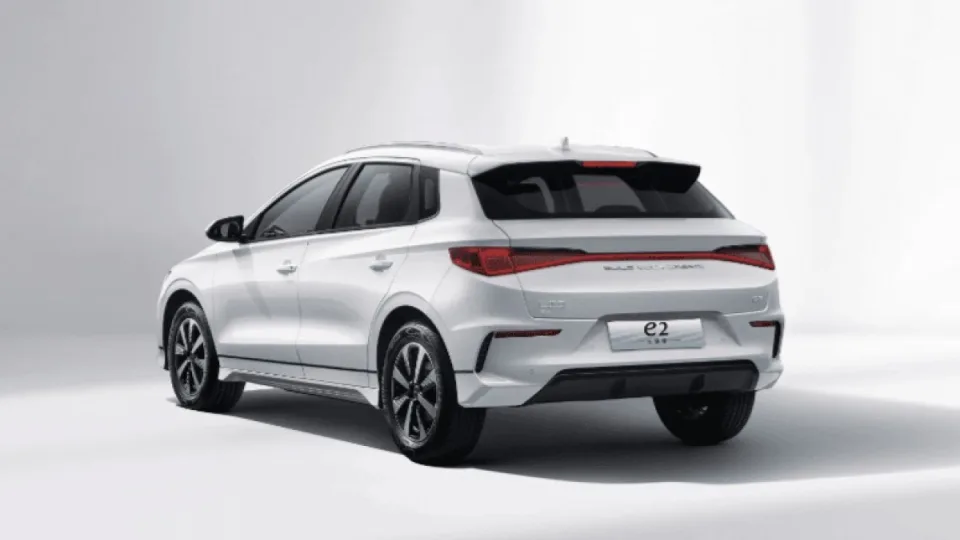 Kinai ir vėl drebina automobilių rinką: pristatytas neįtikėtinai pigus elektromobilis, kuriam neprilygsta net ir vidaus degimo varikliai