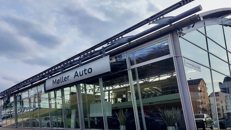 „Moller Auto“ skelbia savo veiklos rezultatus: augo automobilių pardavimai, o labiausiai išsiskyrė modeliai, aprūpinti elektriniais varikliais