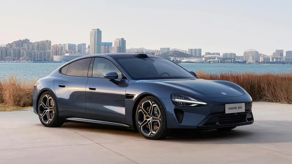 „Xiaomi“ pasiruošusi dar kartą sudrebinti automobilių rinką: dar šiemet galime išvysti antrąjį bendrovės produktą, taikysis į itin populiarų segmentą
