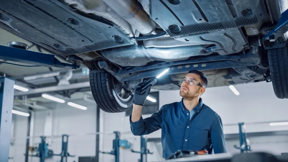 Specialistai įvertino: kiek automobilis netenka metalo dėl chroniškos nešvaros?