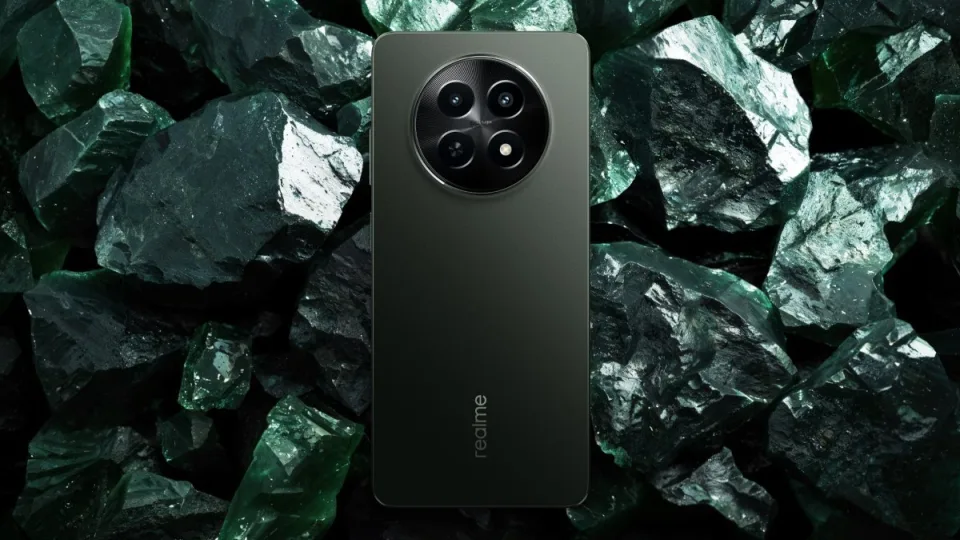 „Realme“ pristatė dar vieną pigų telefoną: vos už 120 eurų pasiūlys 5G ryšio galimybę ir biudžetinės klasės specifikacijas