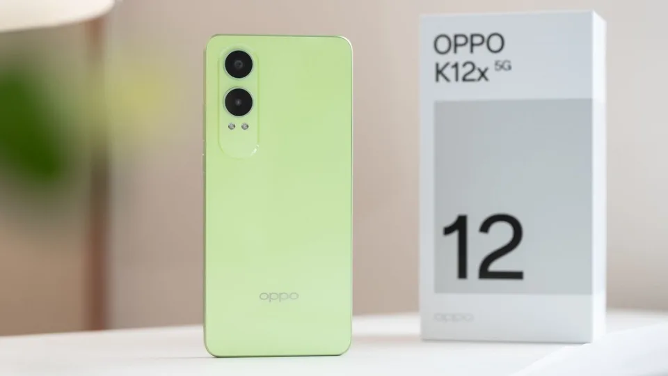 Pristatytas naujasis „Oppo K12x“ išmanusis telefonas: 50 MP pagrindinė kamera, talpi baterija su greituoju įkrovimu ir nė 170 eurų nesiekianti kaina