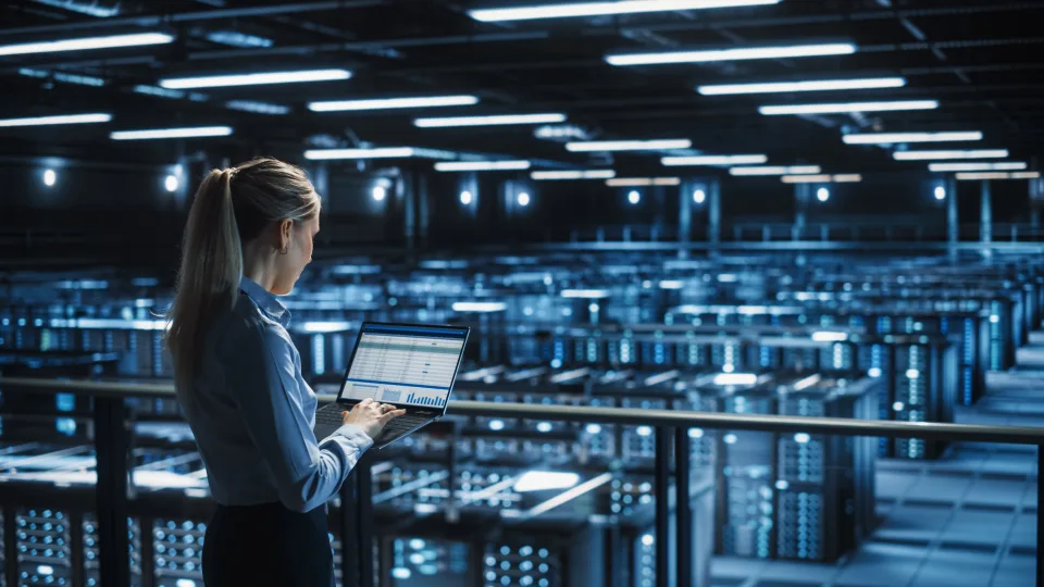 Technologijų milžinės „Telia“ ir „Teltonika“ pataria: kaip verslui nepadaryti klaidų ruošiantis TIS2 direktyvai?