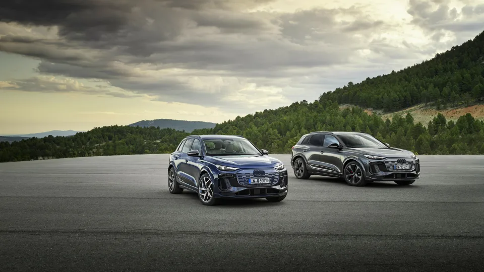 „Audi“ pristato „Q6 e-tron performance“: galiniai varomieji ratai ir 641 km nuvažiuojamas atstumas