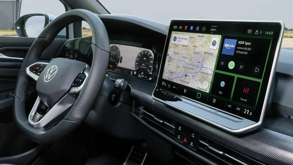 Automobilių rinkos laukia visiškas krachas: gamintojai skambina pavojaus varpais, situacija tragiška