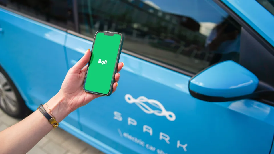 Superprogramėlė „Bolt“, siūlanti įvairius judumo sprendimus, praneša naujieną: nuo šiol jos naudotojams bus prieinamas ne tik „Bolt Drive“, bet ir „Spark“