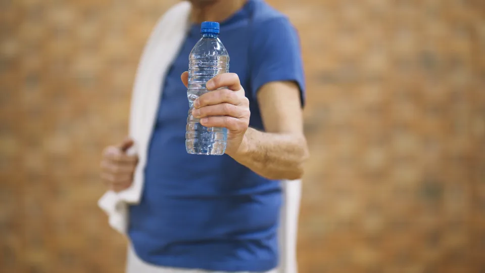 Japonai sukūrė naują reaktorių, skirtą atsinaujinančiam vandenilio kurui gaminti tiesiogiai iš saulės šviesos ir vandens, tai gali keisti situaciją iš esmės