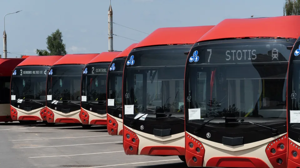 Vilniuje pradedami vykdyti naujų troleibusų bandomieji važiavimai: siekiama įvertinti sistemų funkcionalumą bei realias elektros sąnaudas eksploatuojant transporto priemonę