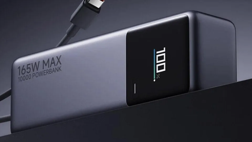 „Xiaomi“ pristatė naują 10 000 mAh talpos išorinę bateriją: vienu metu galėsite įkrauti du įrenginius, pasiūlys didžiulę spartą, tačiau tai ne vienintelis privalumas