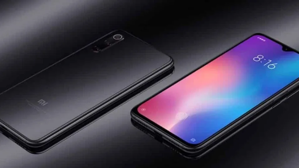 Pigiau grybo: „Xiaomi Mi 9 SE“ išmanusis ir vėl už itin žemą kainą