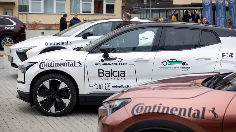 Išmanusis telefonas ant ratų: pirmą kartą bus renkamas „Lietuvos metų interneto automobilis“