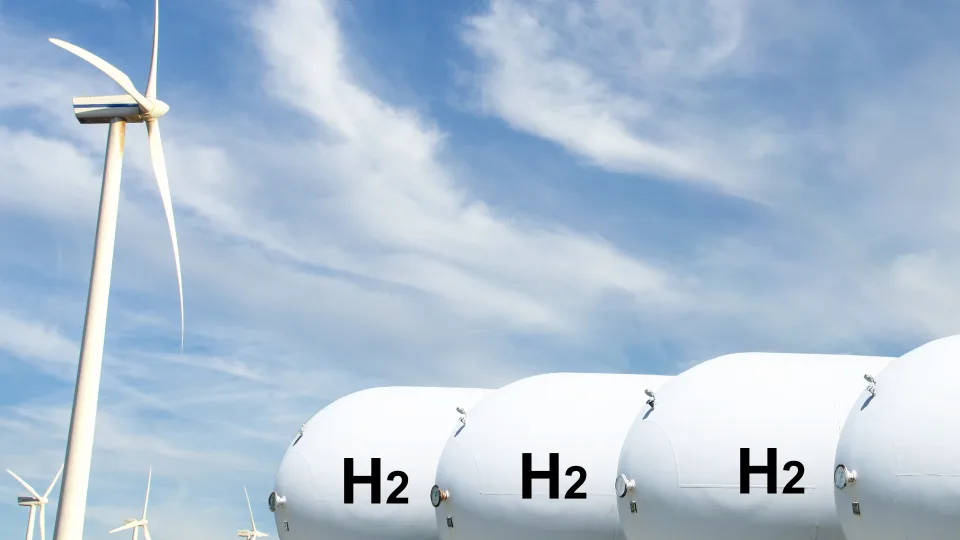 Lietuvos atsakymas į klimato krizę? KTU komanda ruošia proveržį švarios energijos srityje