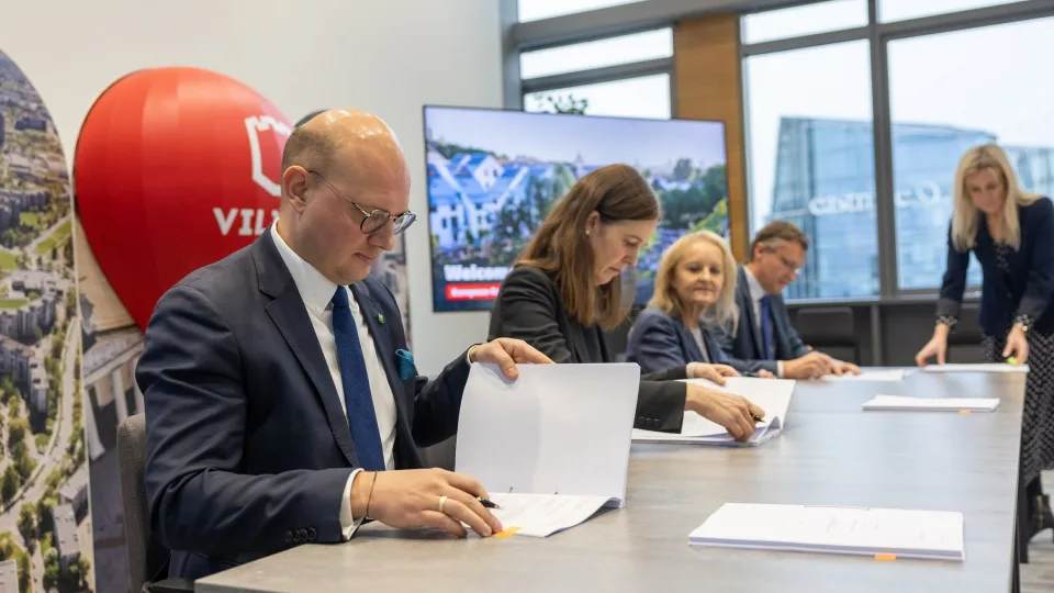 Įgyvendinant įmonės „Vilniaus viešasis transportas“ (VVT) valdomo transporto priemonių atnaujinimo planą: užsitikrintas finansavimas naujiems sostinės troleibusams įsigyti