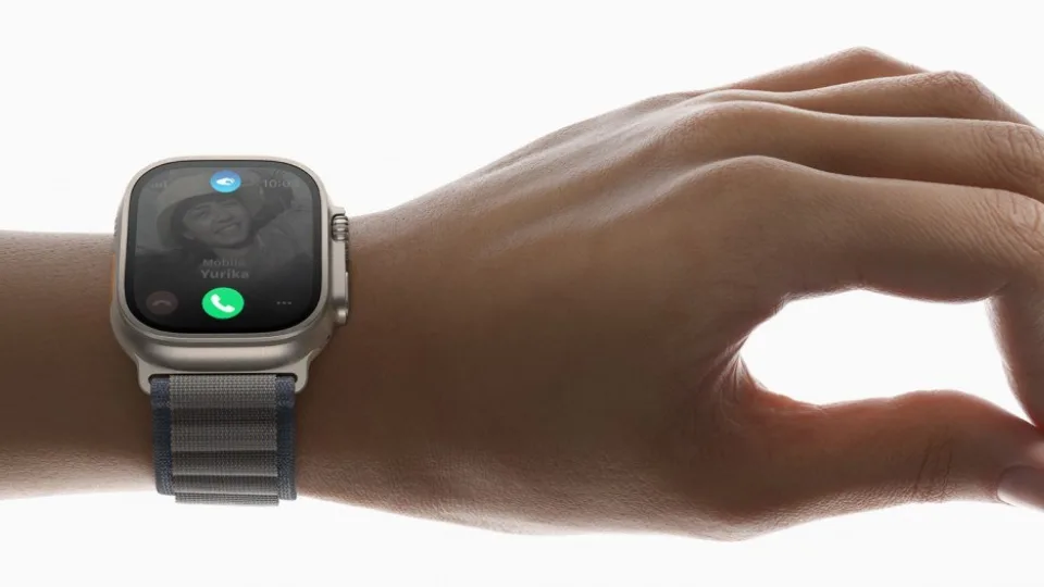 Kitąmet debiutuosiantis „Apple Watch 3 Ultra“ išmanusis laikrodis gali pasiūlyti išskirtinę galimybę, kuri leis siųsti žinutes, pasitelkiant palydovinį ryšį
