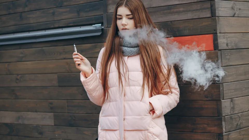 Efektyvi kova su elektroninių cigarečių rūkymu: elektroninių cigarečių rūkymo prevencija ugdymo įstaigose – Klaipėdos pavyzdys