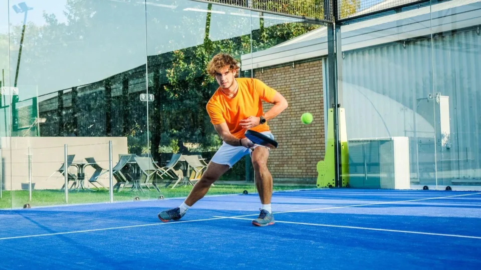 Pasaulio sveikatos organizacijos duomenimis, 1,8 mlrd. suaugusiųjų visame pasaulyje yra fiziškai neaktyvūs: kokios sporto šakos padės sustiprinti širdį ir atsikratyti papildomų kilogramų?