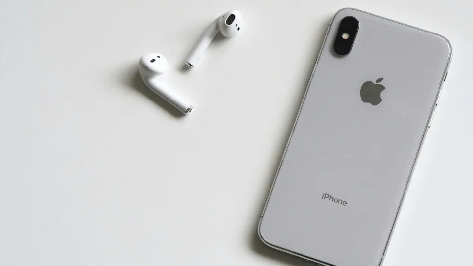 Šiuolaikiniai telefonai, kaip ir kitos pažangios technologijos, yra ne tik galingi, bet ir jautrūs netinkamai priežiūrai: pateikiamos dažniausios priežiūros klaidos