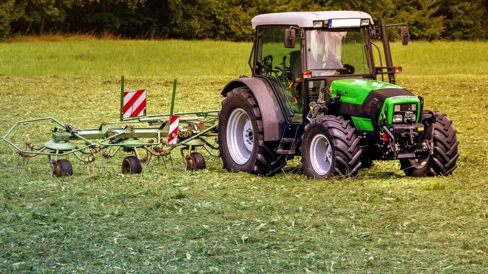 Kitų metų pradžioje – parama ūkininkams mažiau taršiai žemės ūkio technikai įsigyti, kvietimą pretenduoti į paramą skelbs sausio mėnesį