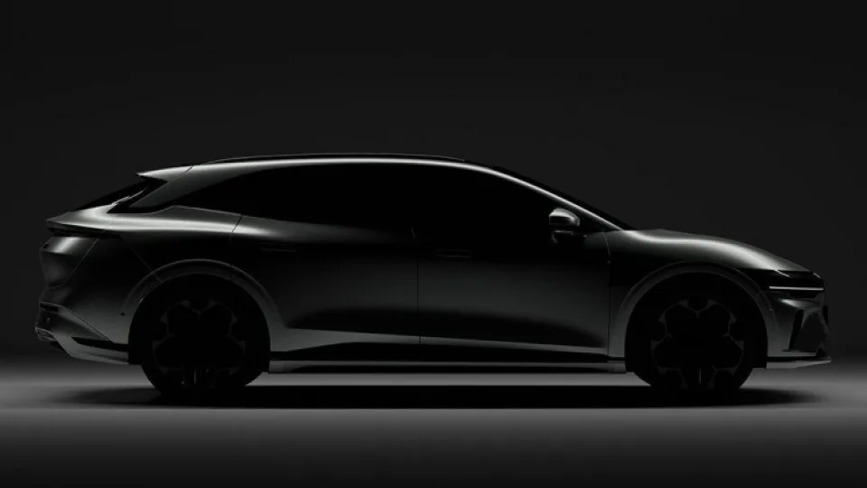 „Zeekr“ ruošiasi pristatyti elektrinį universalą: gamintojas pravėrė savo paslapčių skrynią ir parodė, kaip atrodys naujasis „Zeekr 007 GT“ modelis