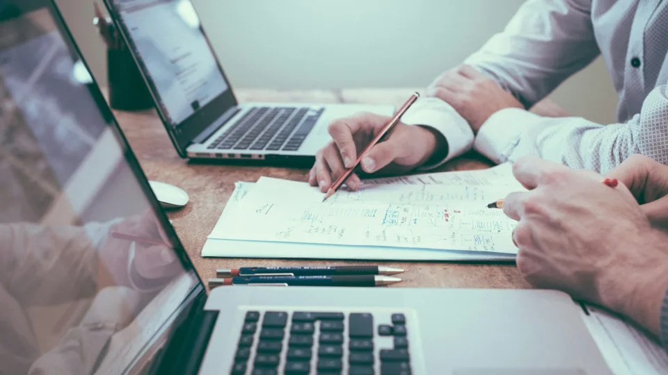 Nuo šių metų pradžios įsigaliojusi investicinė sąskaita – ilgai investavimo bendruomenės laukta iniciatyva: kaip investicinė sąskaita pakeis lietuvių investavimo įpročius?