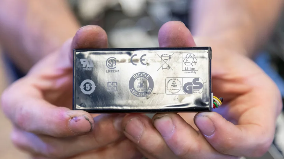 Technologija, kuri keičia išmaniųjų telefonų rinką: jau parduodami pirmieji telefonai su naujos kartos baterijomis, sužinokite, kuo jos ypatingos