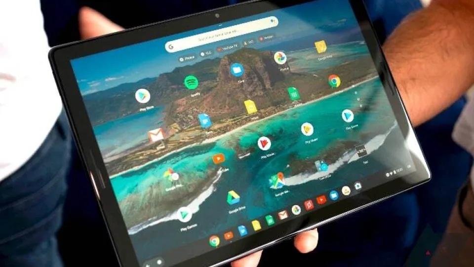 „Google“ pasiduoda – daugiau nebekurs planšetinių kompiuterių