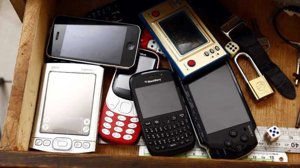 Jūsų senas telefonas gali būti aukso vertės – pasitikrinkite, ar neturite šių prietaisų, nes juos dabar perka ir už dešimtis tūkstančių eurų