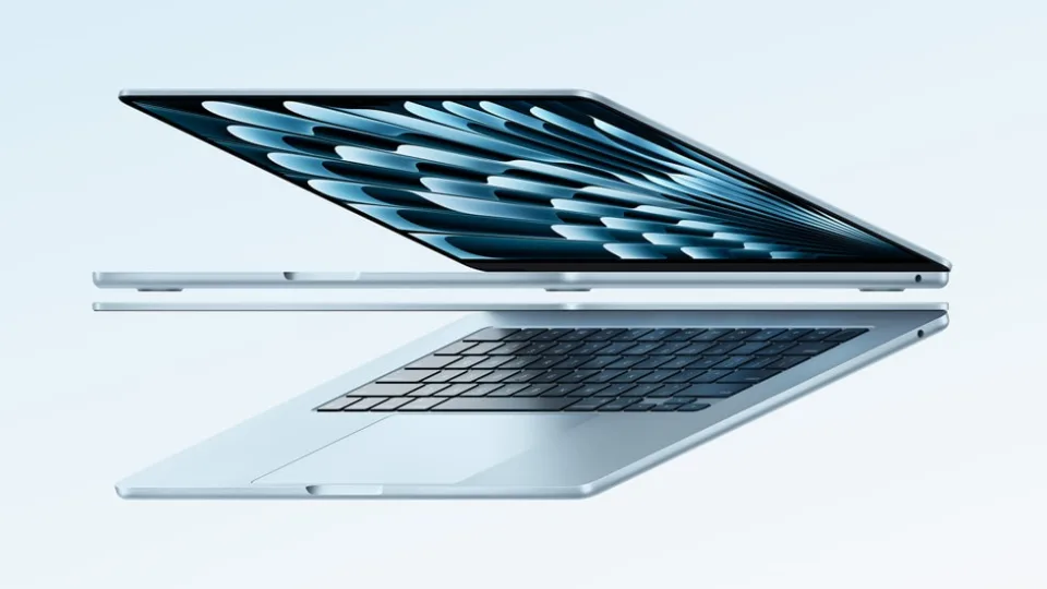 „Apple“ paskelbė apie atnaujintus „Macbook Air“ serijos nešiojamus kompiuterius, kurie dabar veiks su galingu „M4“ lustu