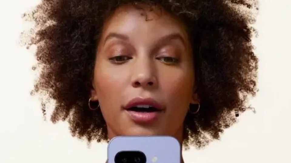 „Google“ turėjo imtis neplanuotų veiksmų: paaiškėjo, kodėl buvo nukelta „Pixel 9a“ išmaniųjų telefonų prekyba