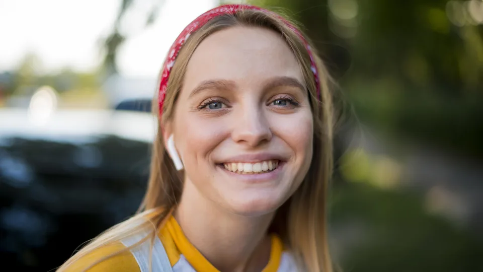 Nauja viltis likusiems be dantų: ši procedūra padeda išvengti skausmingo kaulo priauginimo