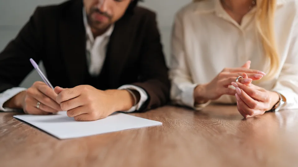 Kai akcininkai tyčia blokuoja sprendimus: vadovas be teisės spręsti, bet su pareiga atsakyti