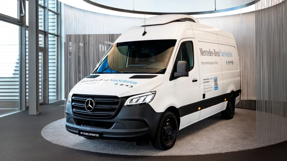 Vienas lengviausiai atpažįstamų vardų automobilių pasaulyje žymi 30 metų jubiliejų