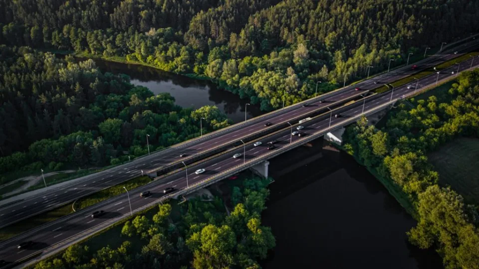 Stebinantys Vilnelės faktai: laukinė upė miesto centre, gyvenimą pradėjusi Vilniaus širdyje