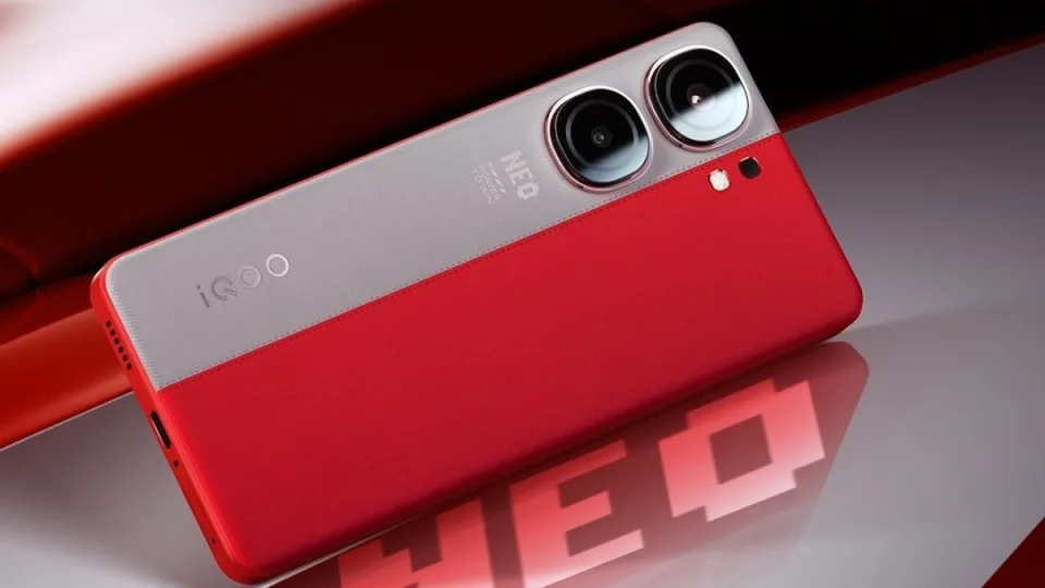 „iQOO Neo 10 Pro+“ užfiksuotas „AnTuTu“ platformoje, kur surinko daugiau nei 3 mln. taškų