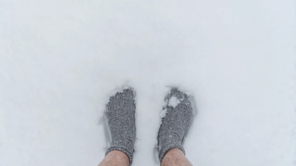 Lietuva pasidengs sniego gausa: žemėlapiai parodė, kuriuos rajonus gali užkloti gausybė sniego