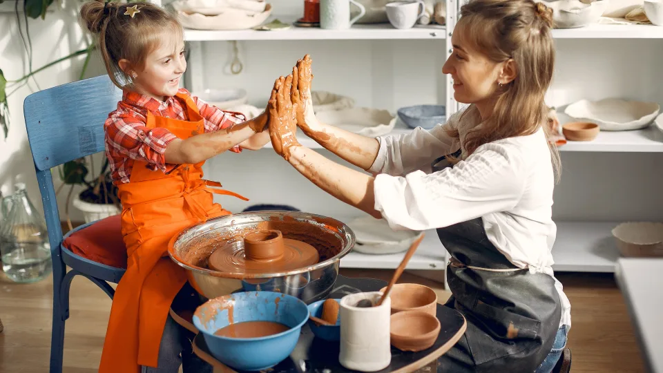 Netikėti hobiai, kuriuos atrado lietuviai pandemijos metu: nuo bonsų auginimo iki antikvarinių daiktų medžioklės