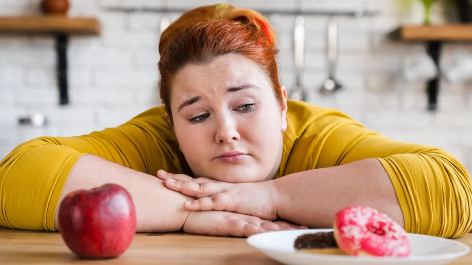 Atsisveikink su alkio jausmu: gėrimas su dviem ingredientais, kurie ryte veikia žymiai geriau nei kava